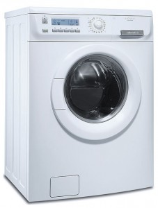 照片 洗衣机 Electrolux EWF 10670 W